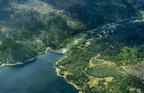 PG&E formalizes plan to eliminate Lake Pillsbury in  .